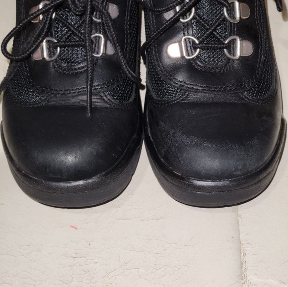 Timberland size 2 children's winter ankle boots in black. - Picture 3 of 8